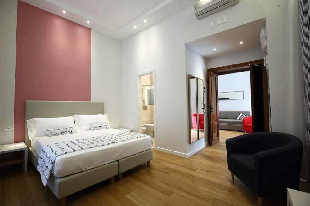 Sofia'S Suites Guesthouse Roma Exterior foto